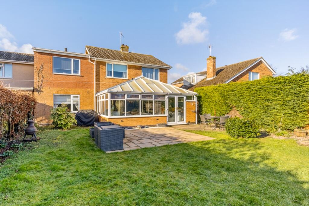 6 Lighton Avenue (Frampton)-11