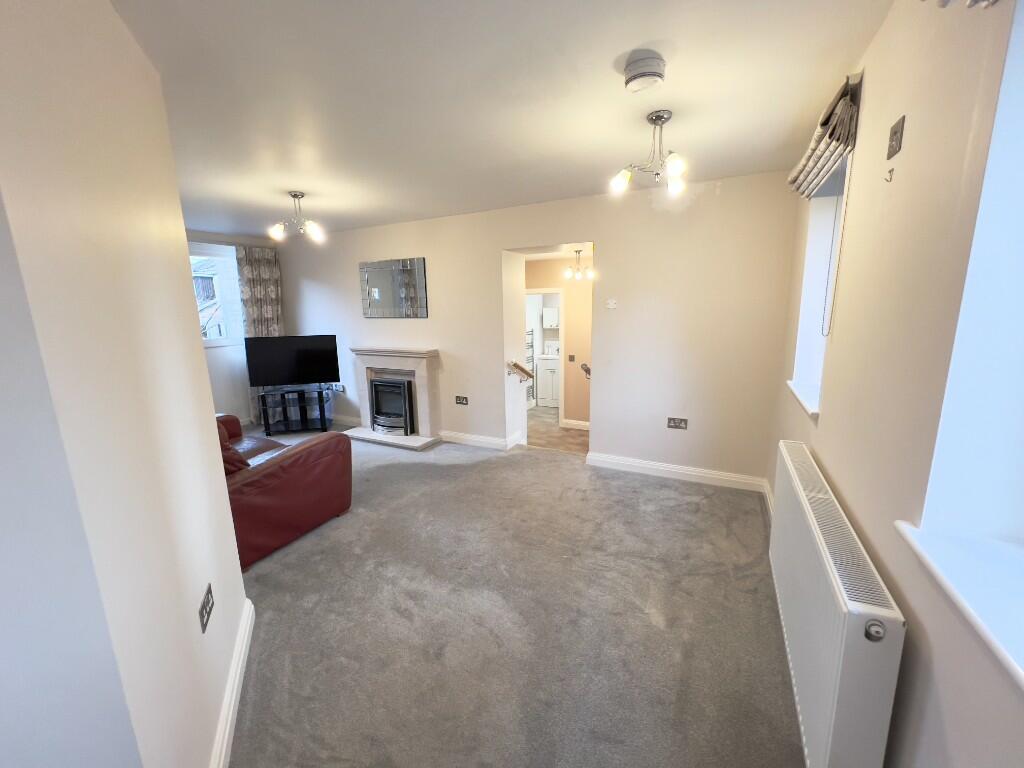 ANNEX: LIVING AREA