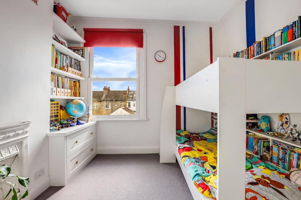 10-7376JHNHH - 49 Kenilworth Road - 28-HDR-medium.