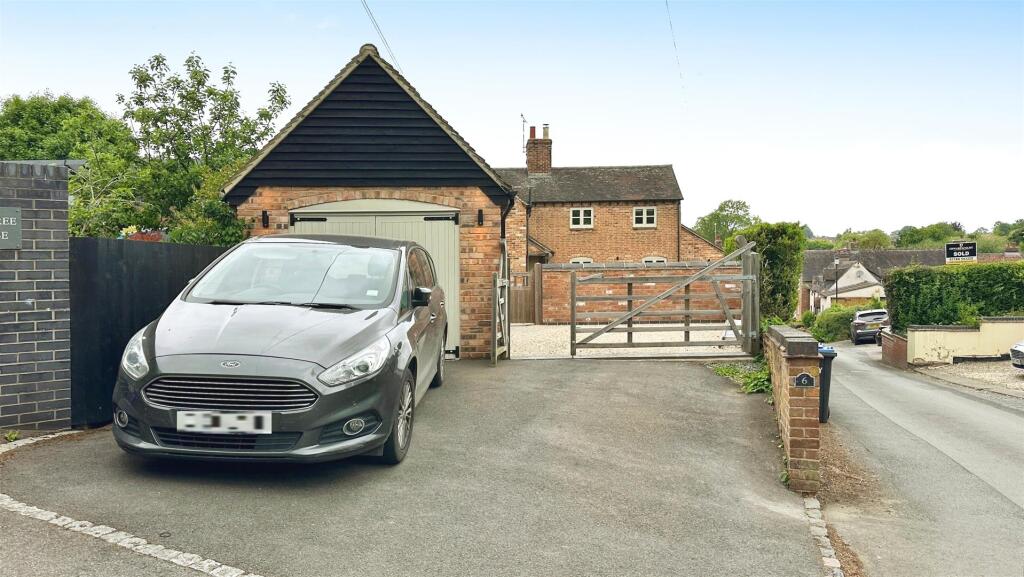 35a8b3dd--4000-82F4-BE4EF26C344D-79569-00001947691