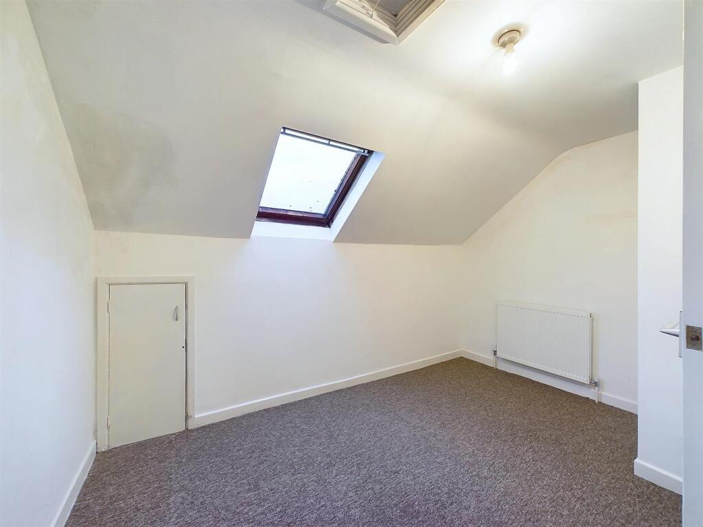 10 - Terraced House for Auction, Avonmouth.jpg
