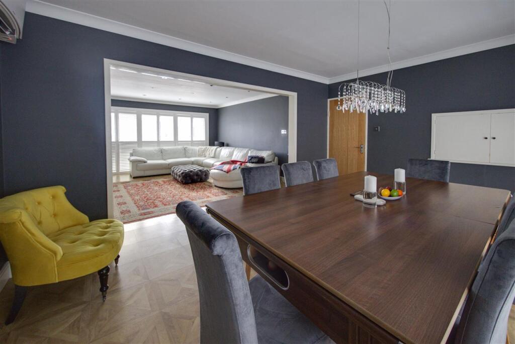 Open-Plan