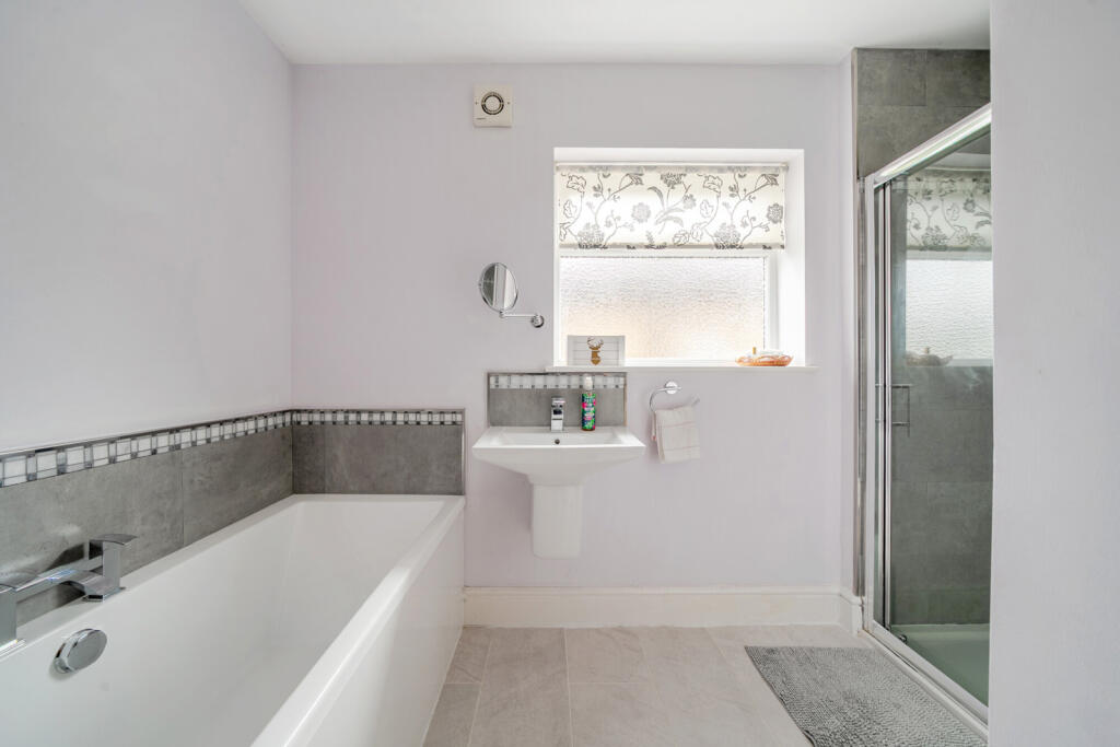 1336961-20-68c16f...