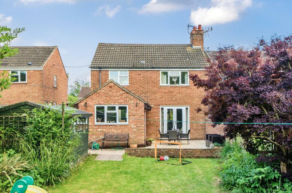 King Style Close, Crick