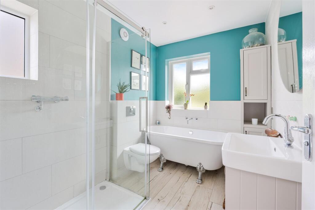 LOWER HILL ROAD (17).jpg