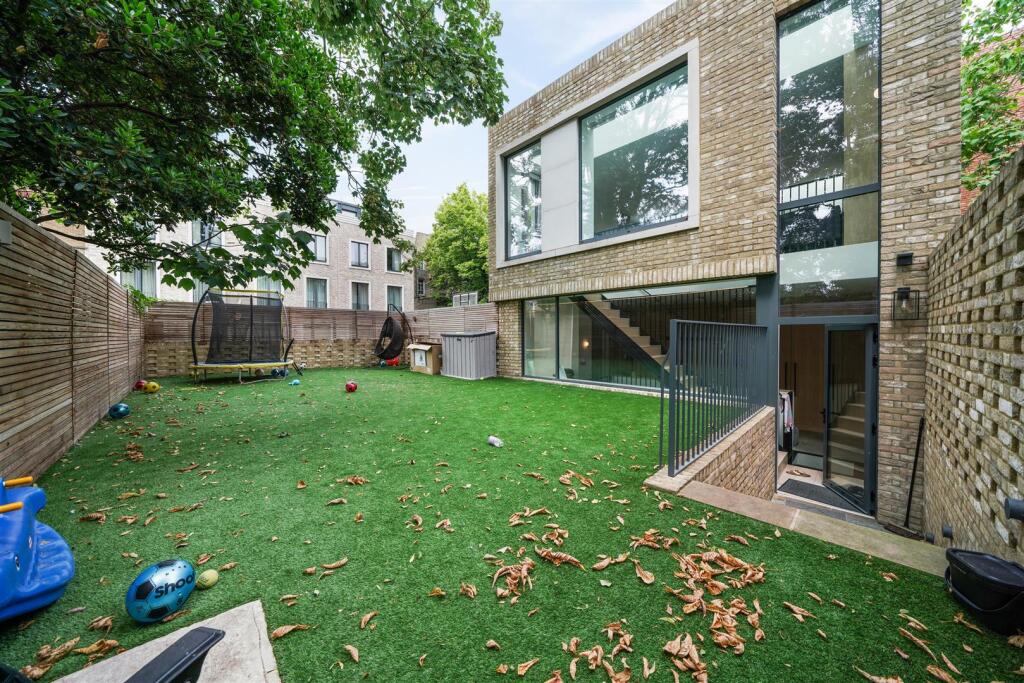 19A Blenheim Terrace NW8 0EH-No Watermark-1.jpg