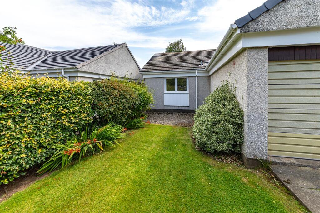 2 Manorpark Stow Galashiels 09.JPG