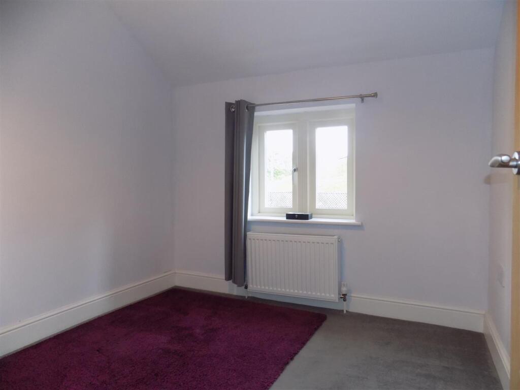 Mount Cottage - Bed 3.JPG