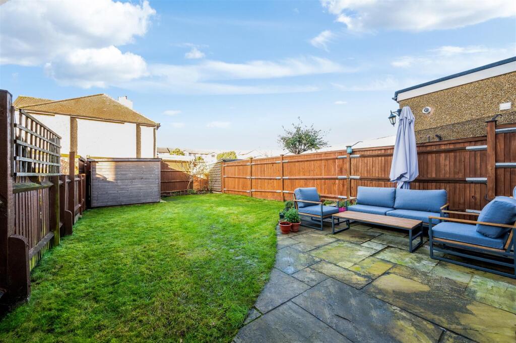 DIRDENE GARDENS, (13).jpg