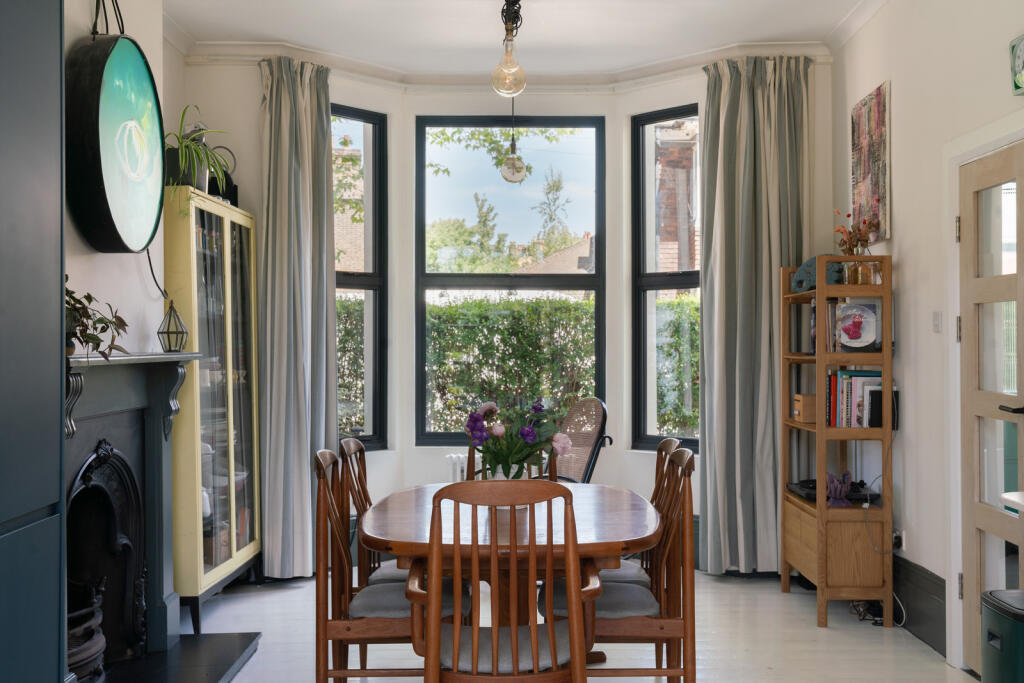 295897 - ST-MARY-ROAD-E17-021.jpg