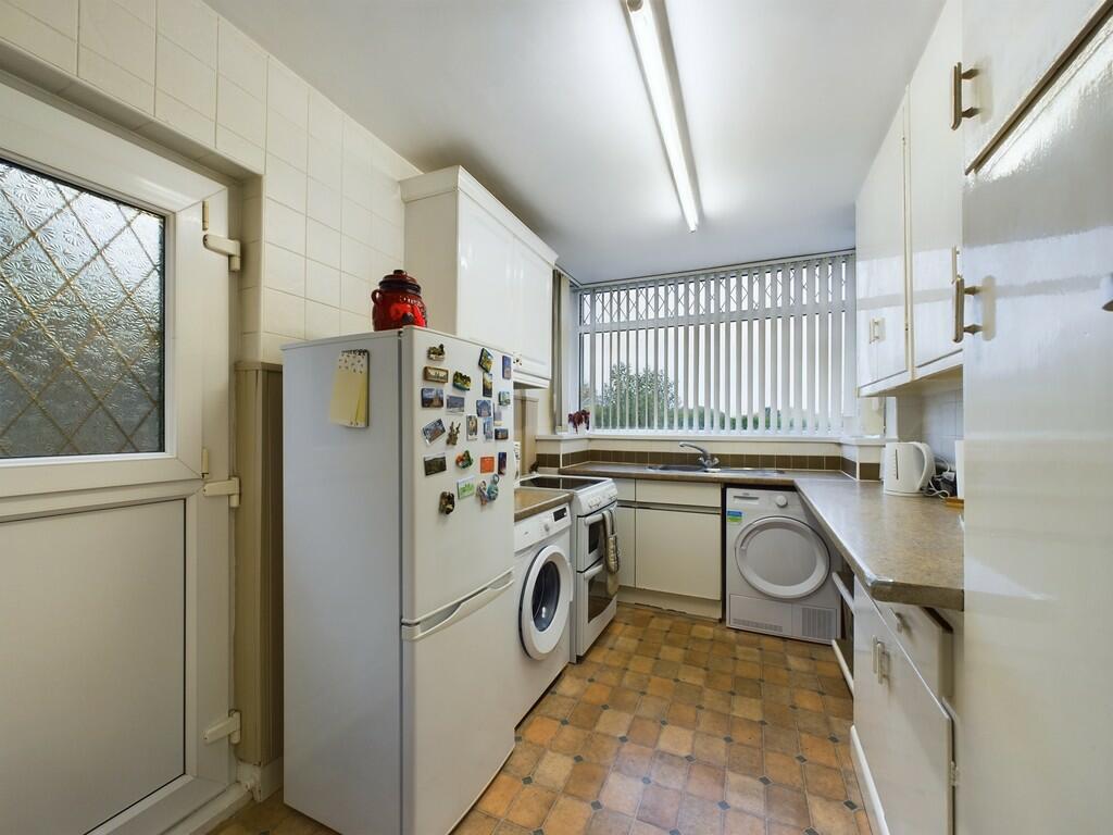 CAM02060G0-PR0251...