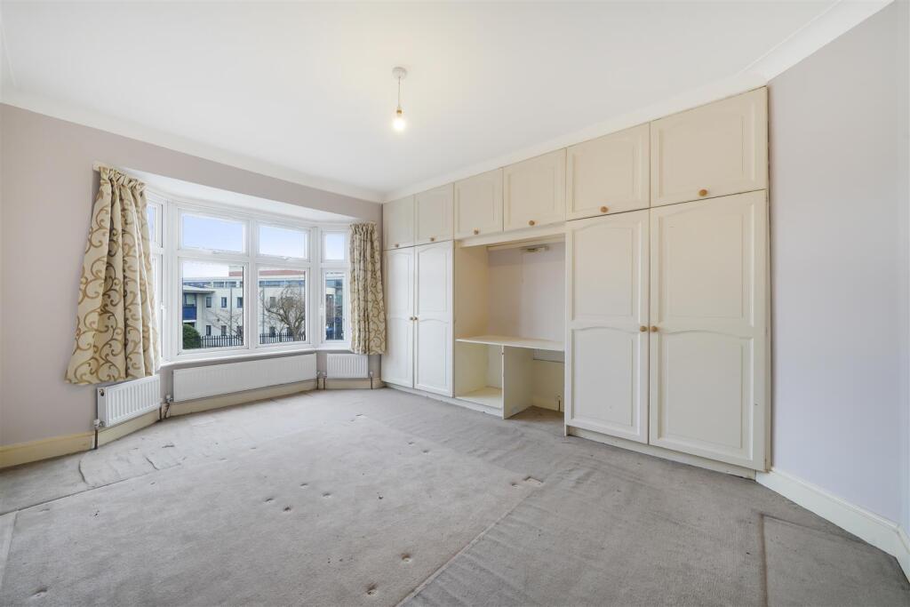 273 East Lane - 60i8X2Si7MByQdE50DZM.jpg