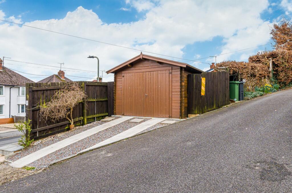 Garage 1