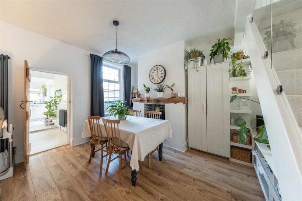 54 Regent Street-007.jpg