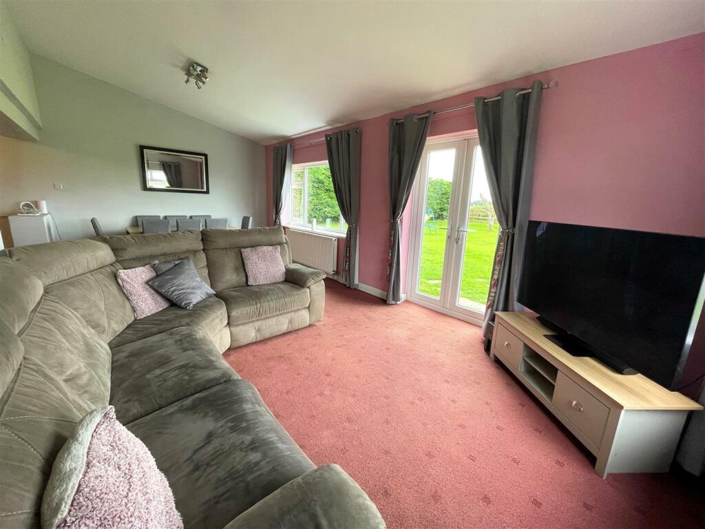 Open Plan Kitchen Lounge Diner