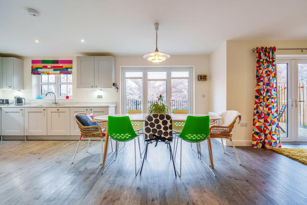 Open Plan Dining ...