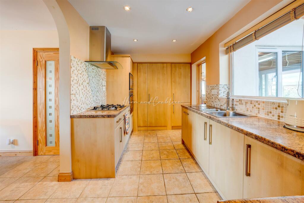 Padarn Close, Cyncoed, HernCrabtree (22).jpg