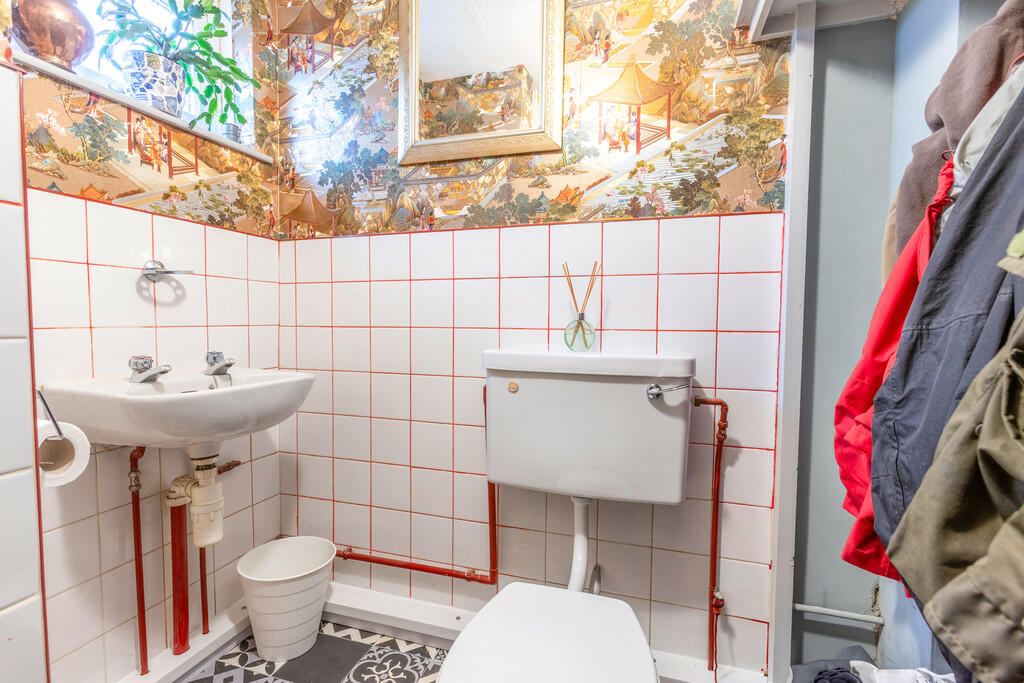 WC