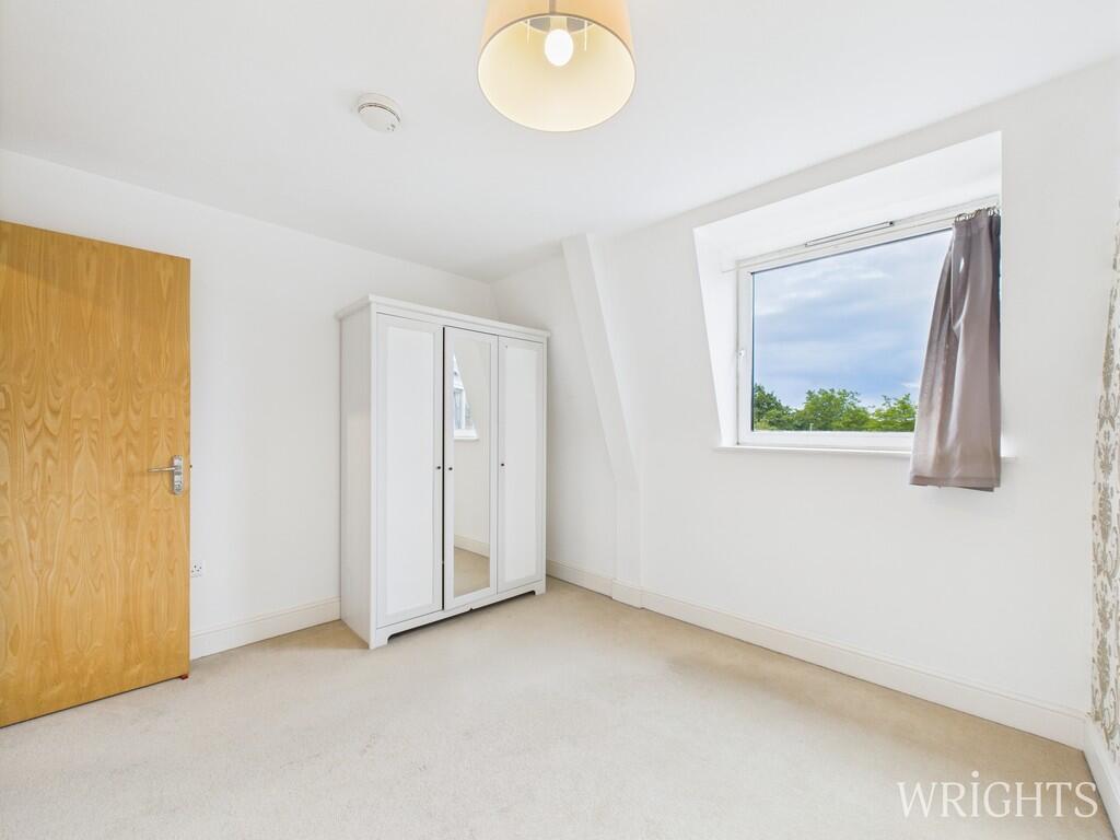 CAM02796G0-PR0466...