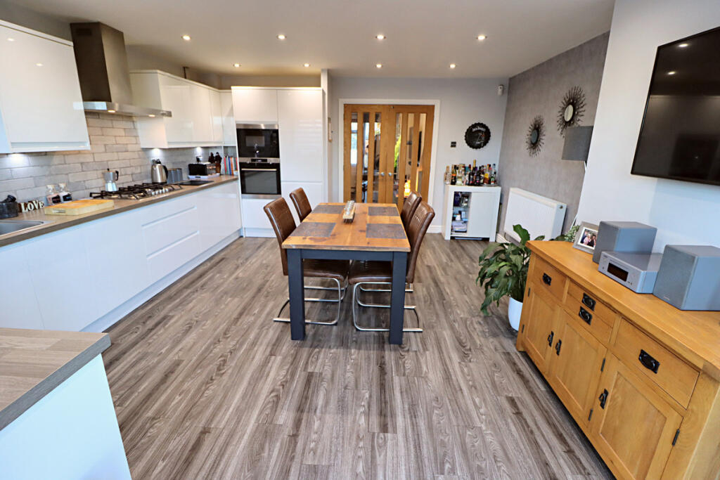 Kitchen / Diner / Family Room