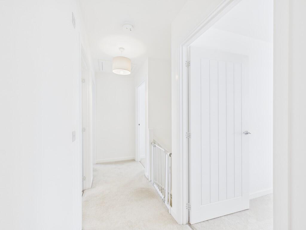 CAM05526G0-PR0034...