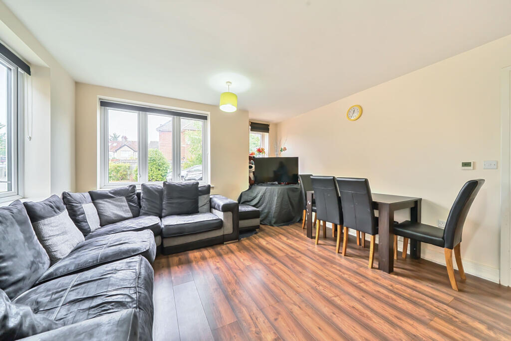 1302873-12-683ef9...