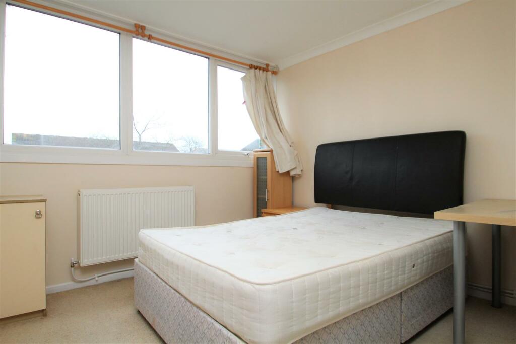 Bedroom 6.JPG