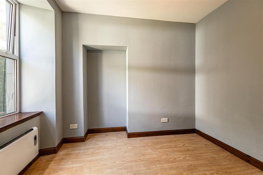 8_2 Teviot Crescent Hawick 13.JPG
