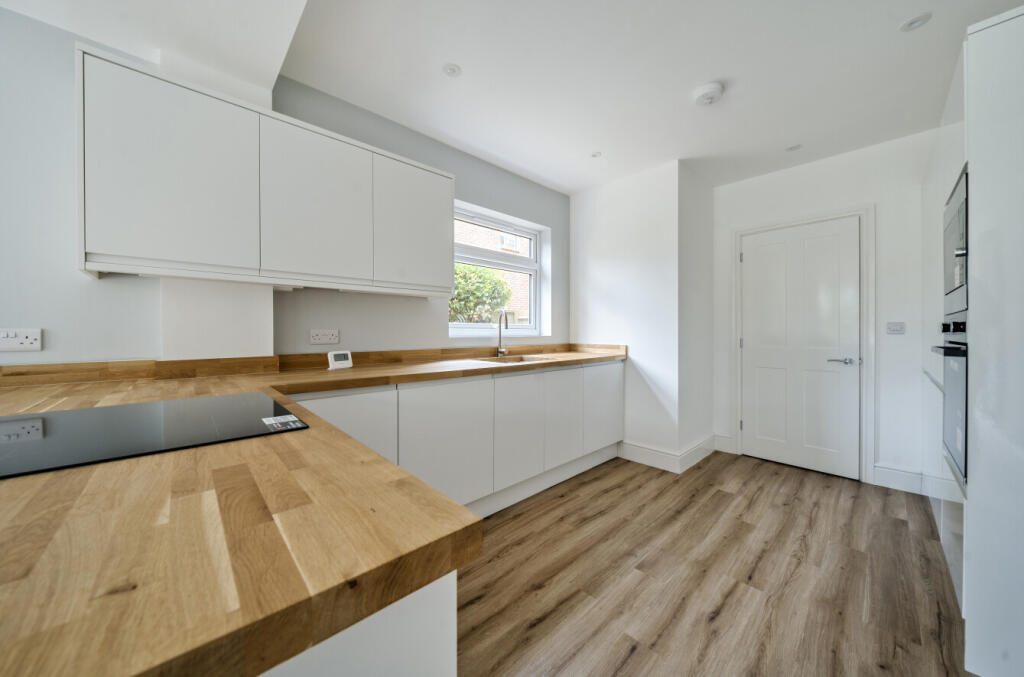 1316741-7-685bd1b...