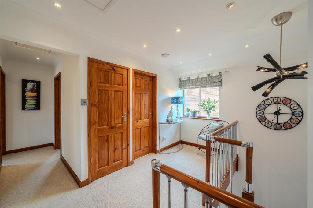 19 Oaks Court-36.jpg