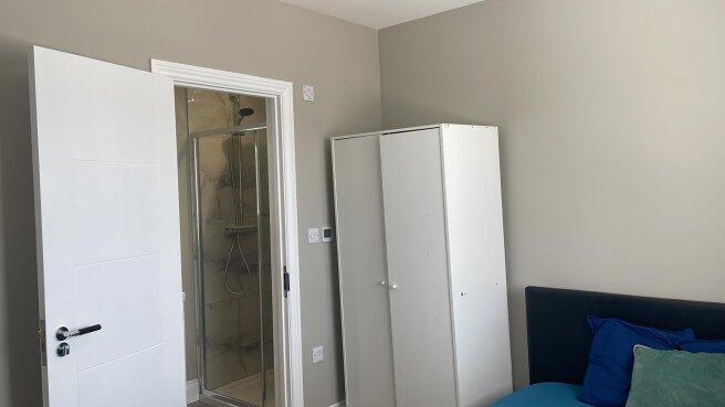 bowes-rd-n11-1ah-982739