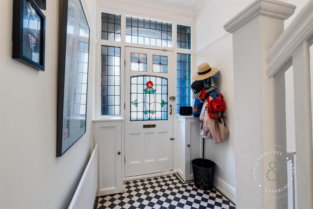 Gelligaer Street, Hern Crabtree (21).jpg