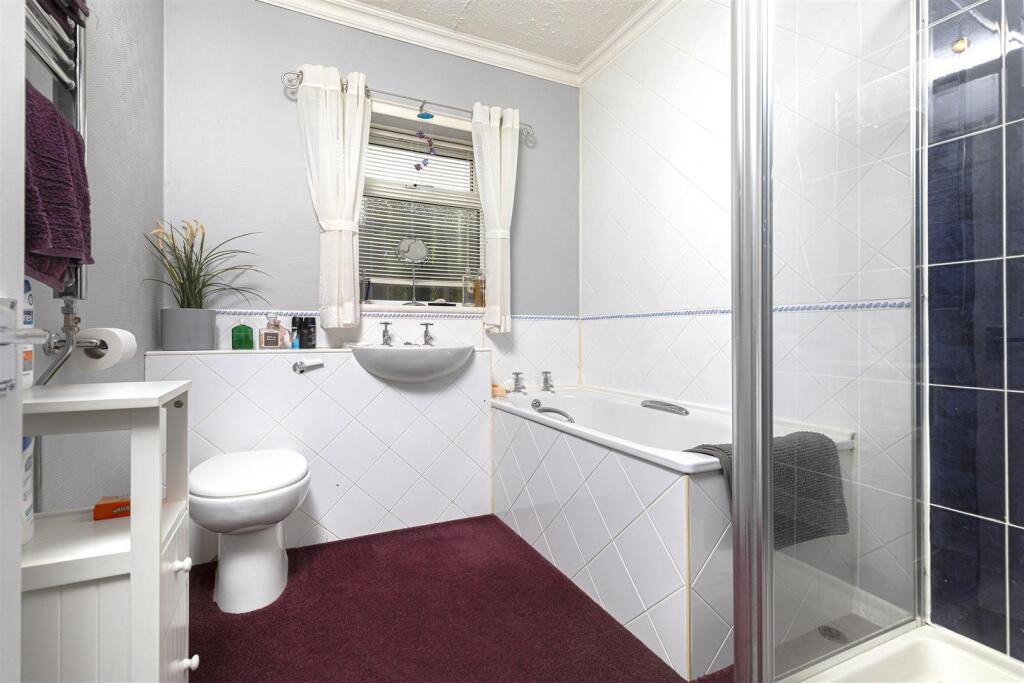 Bramleys Estate Agents - Kaye Lane - Almondbury (8