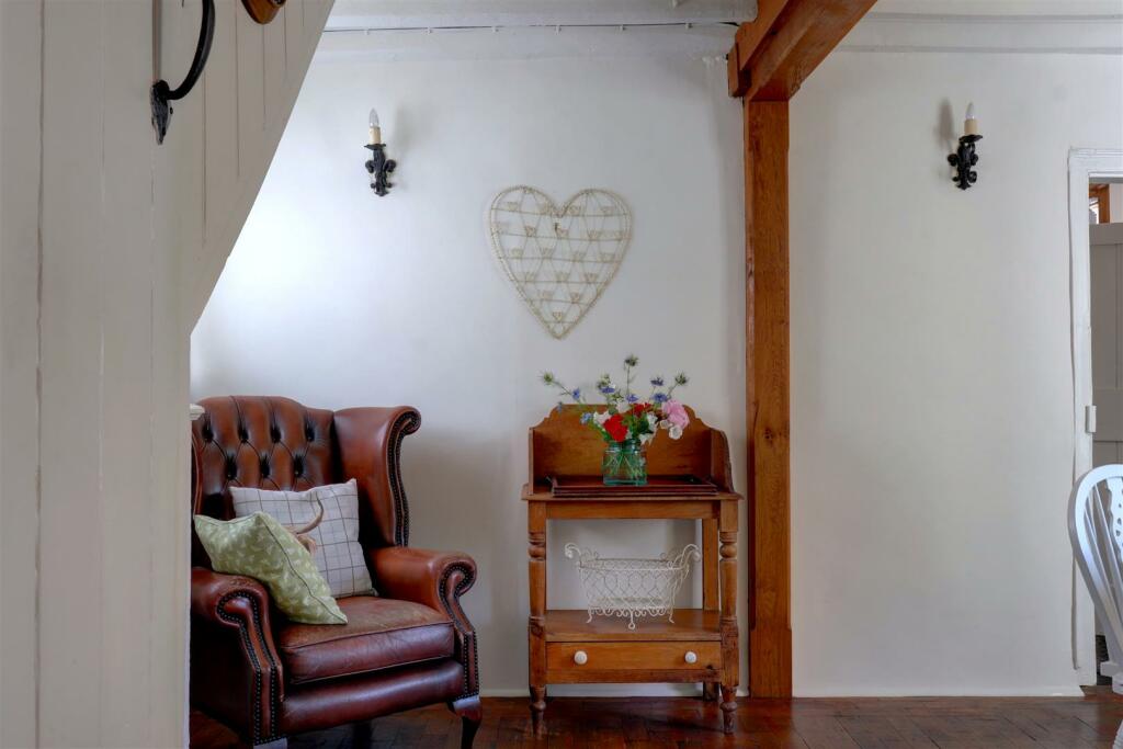 Linnett Cottage (13).jpg