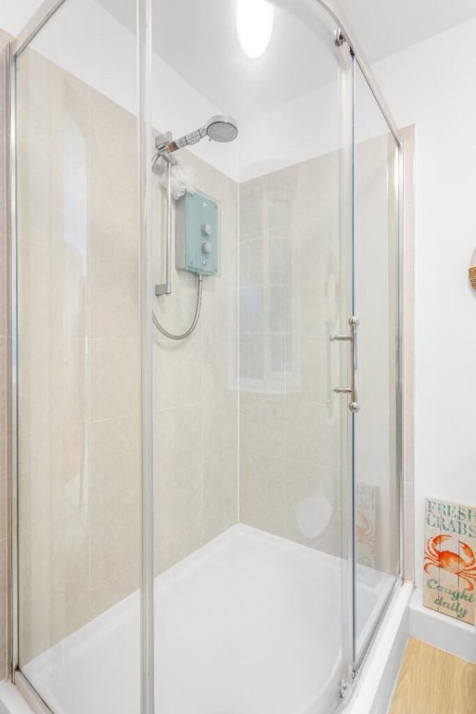 en-suite (1).jpg