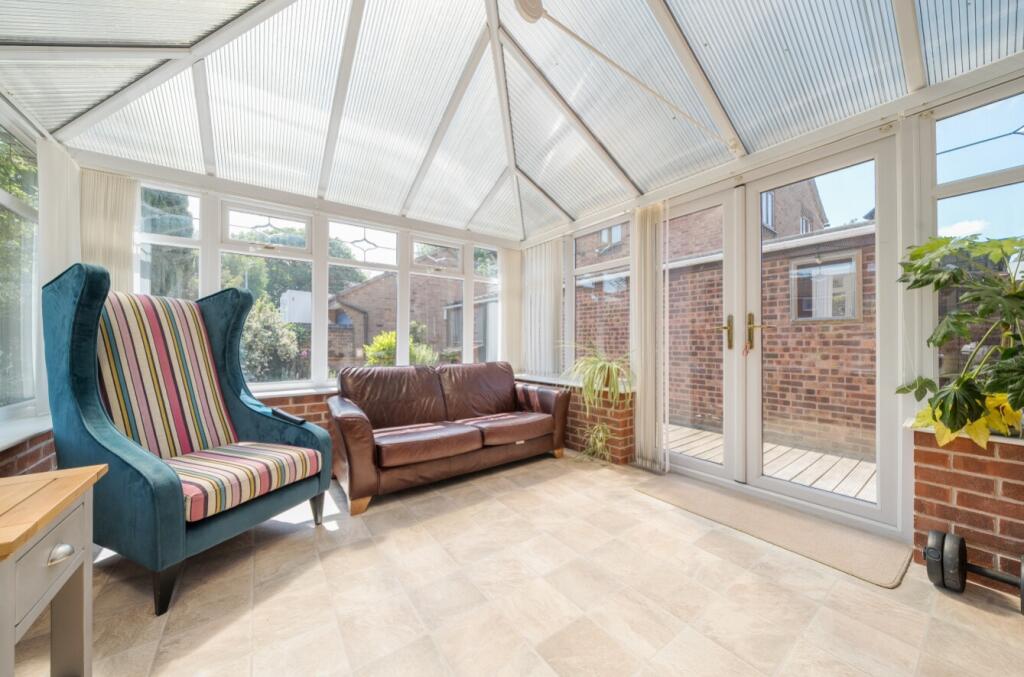 1296095-19-682c6bf67d05c-ARW-1