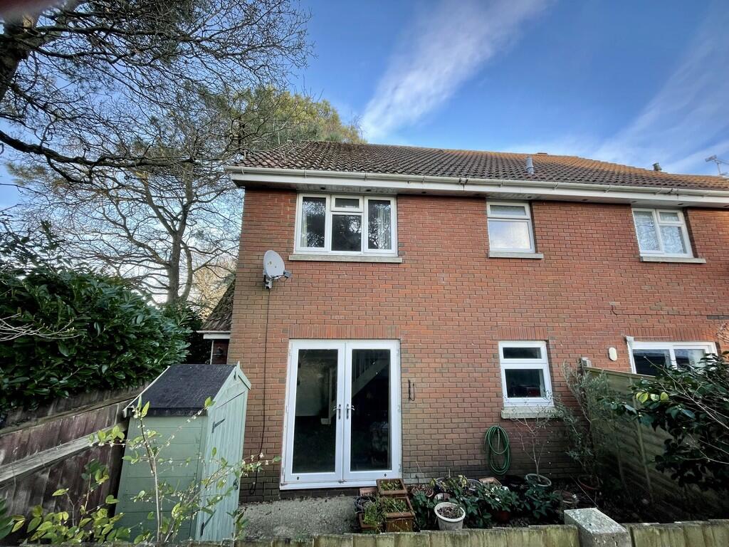 Goldfinch Road, Creekmoor