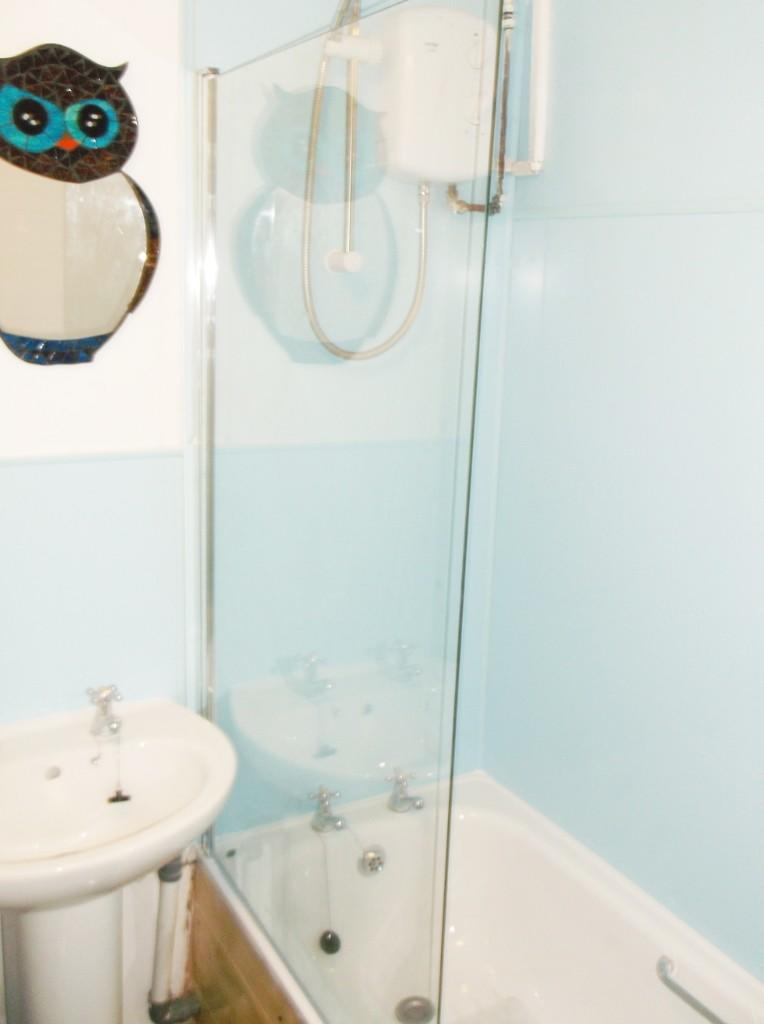 Bathroom 1 of 5