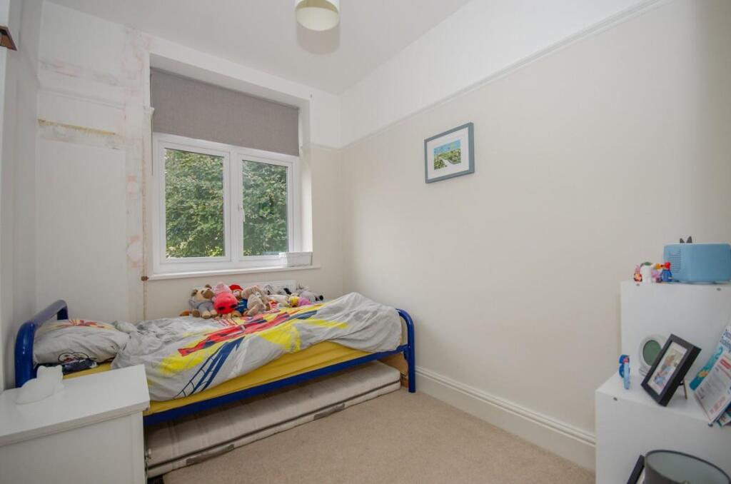 Bedroom 5.jpg