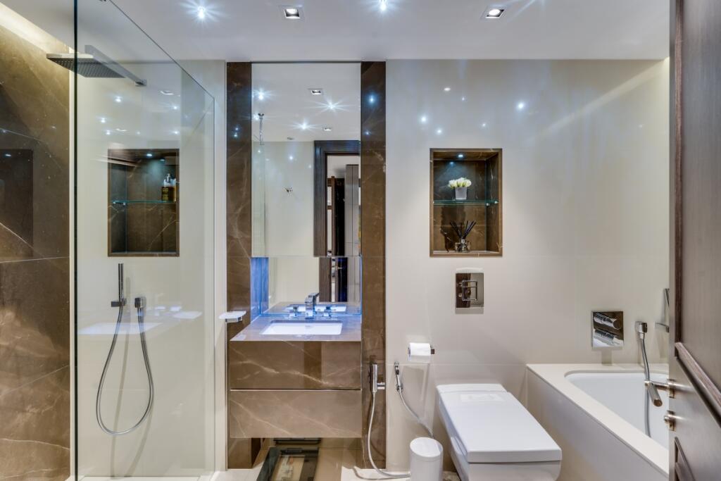 Lord Kensington H...