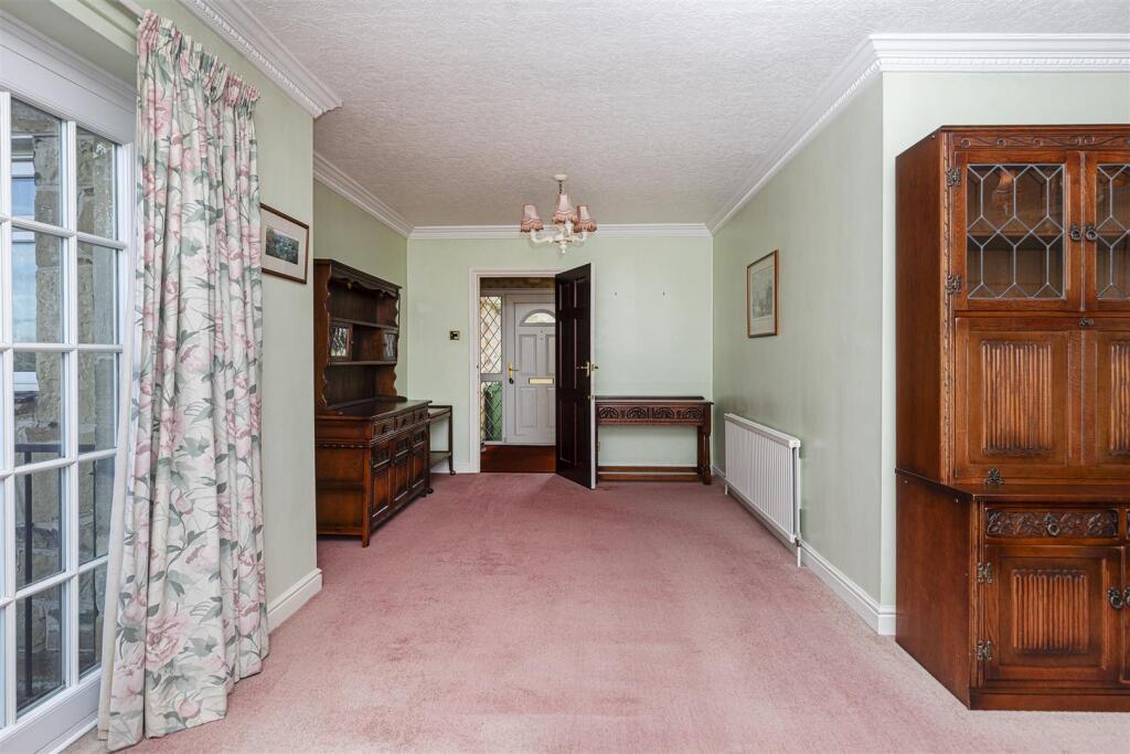 Bramleys Estate Agents - Beagle Avenue - Beaumont 