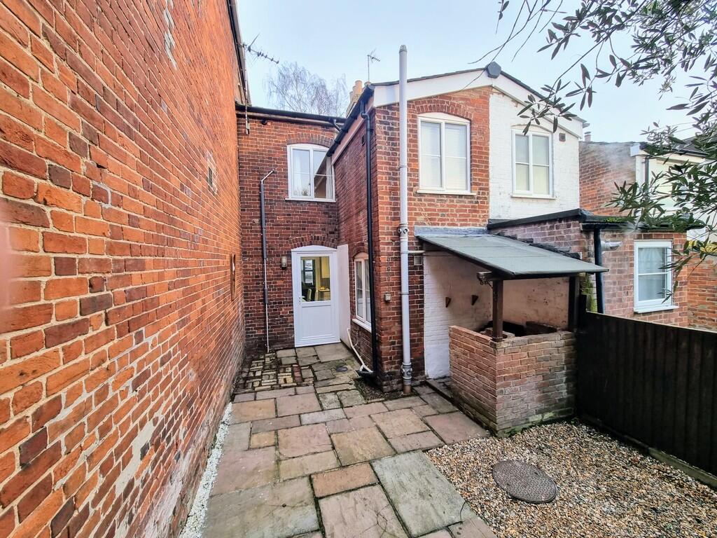 IMG-20250226-WA00...