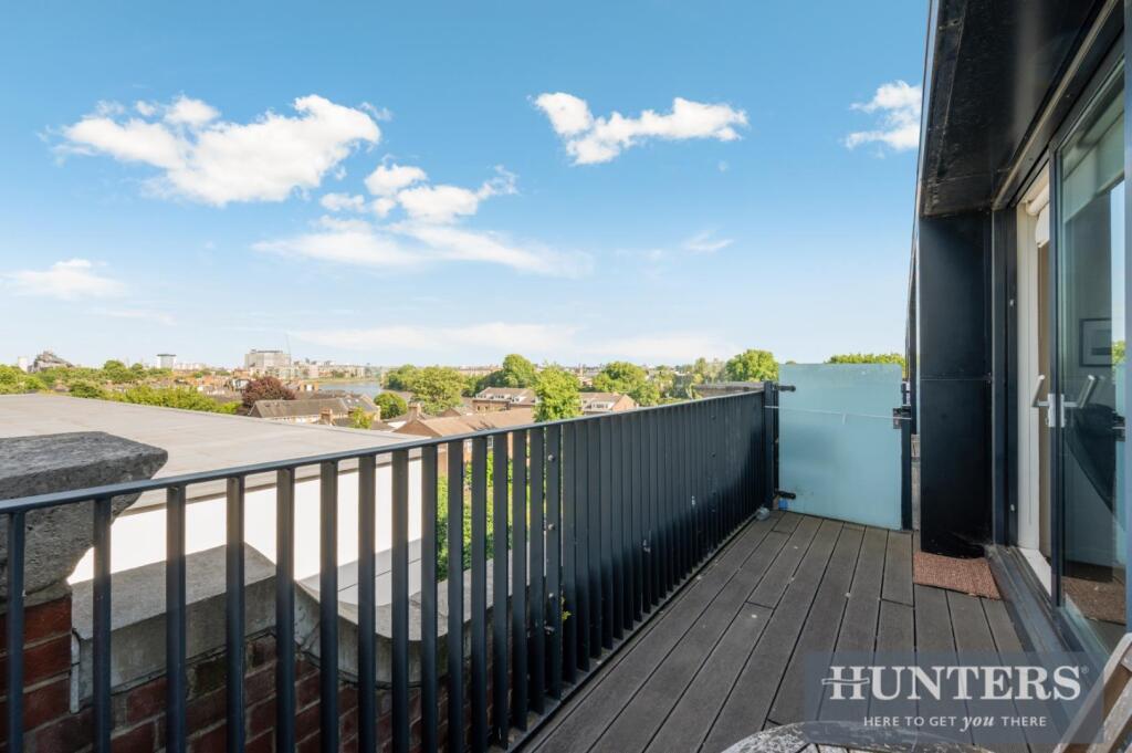 BAZALGETTE COURT-13.jpg