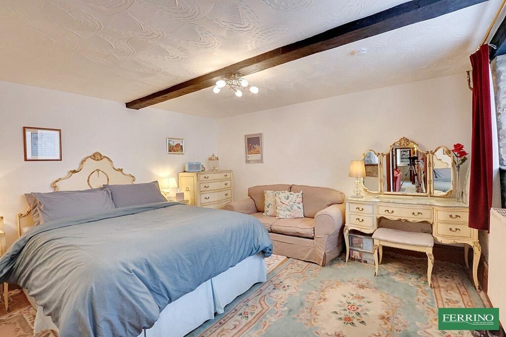 Dining Room/Bedroom 4