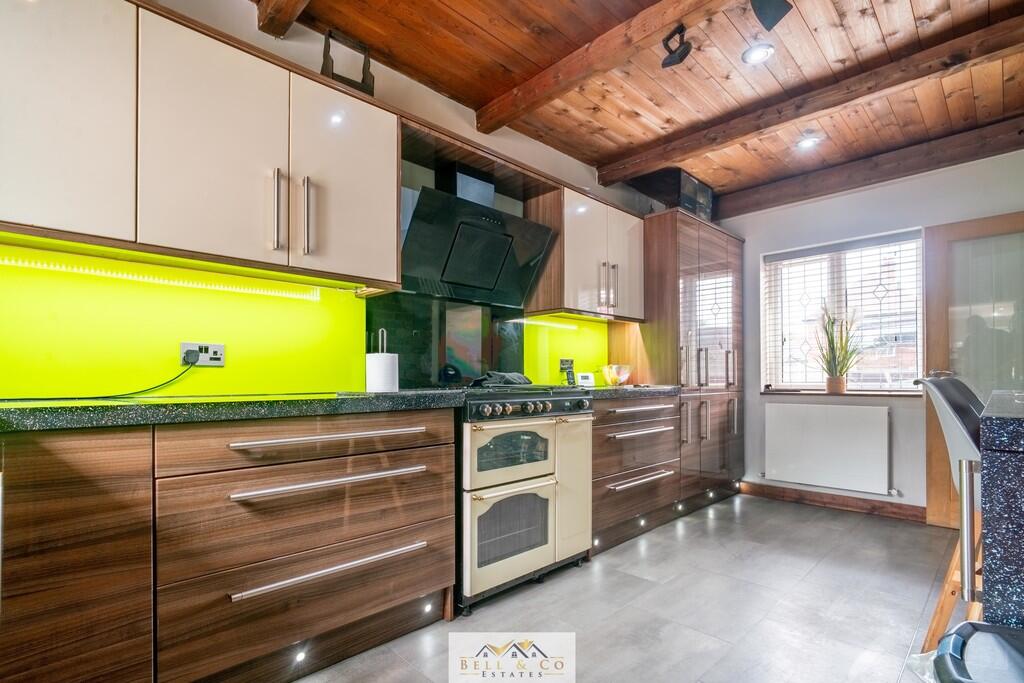 Kitchen Diner  2