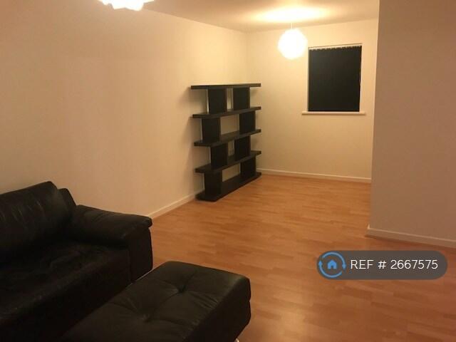 Living Room Photo 2