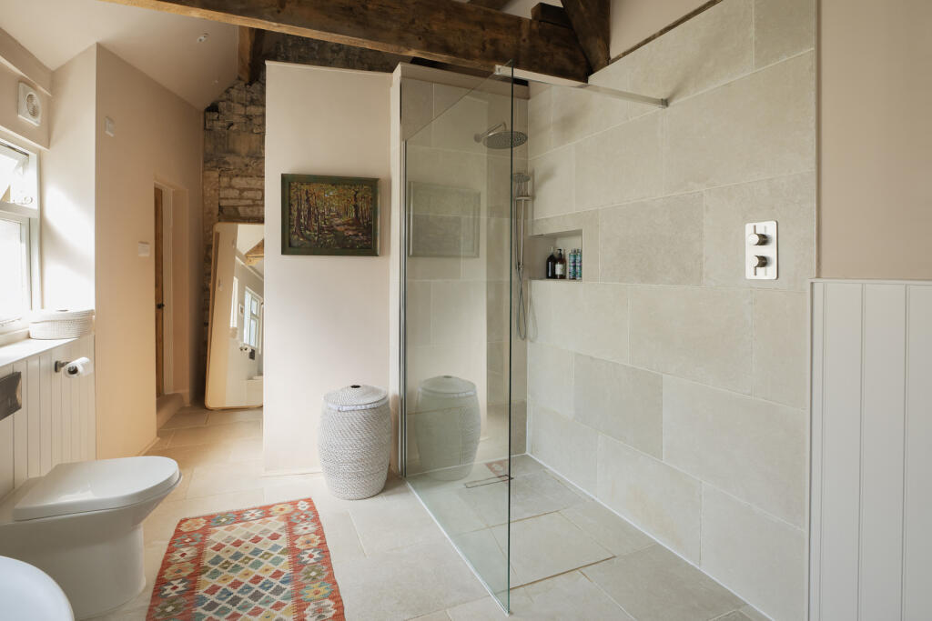 280627 - 12 Whiteheads Lane ph32 copy.jpg