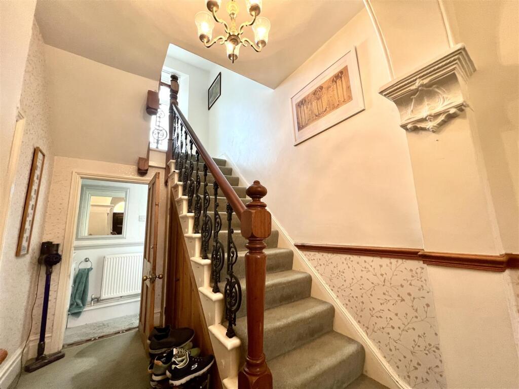 FIRST FLOOR STAIRS AND LANDING
