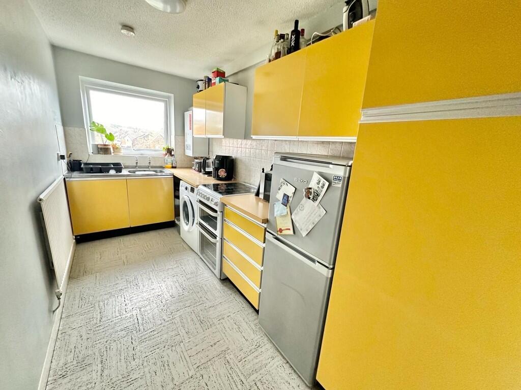 9e7367c2-c24c-459...