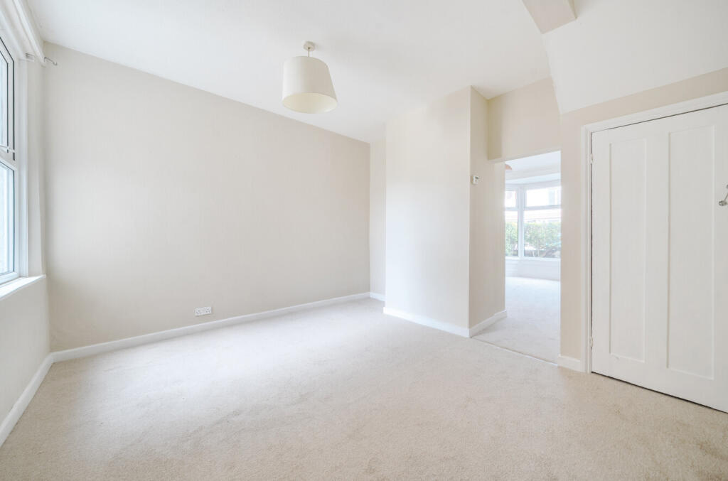 1334417-10-688cf7...